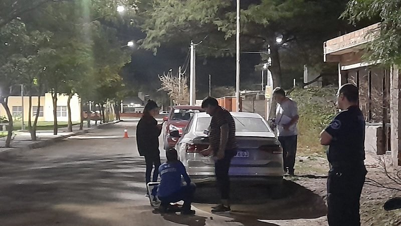 Violento ataque al automóvil de precandidata a intendenta en Fray Mamerto Esquiú